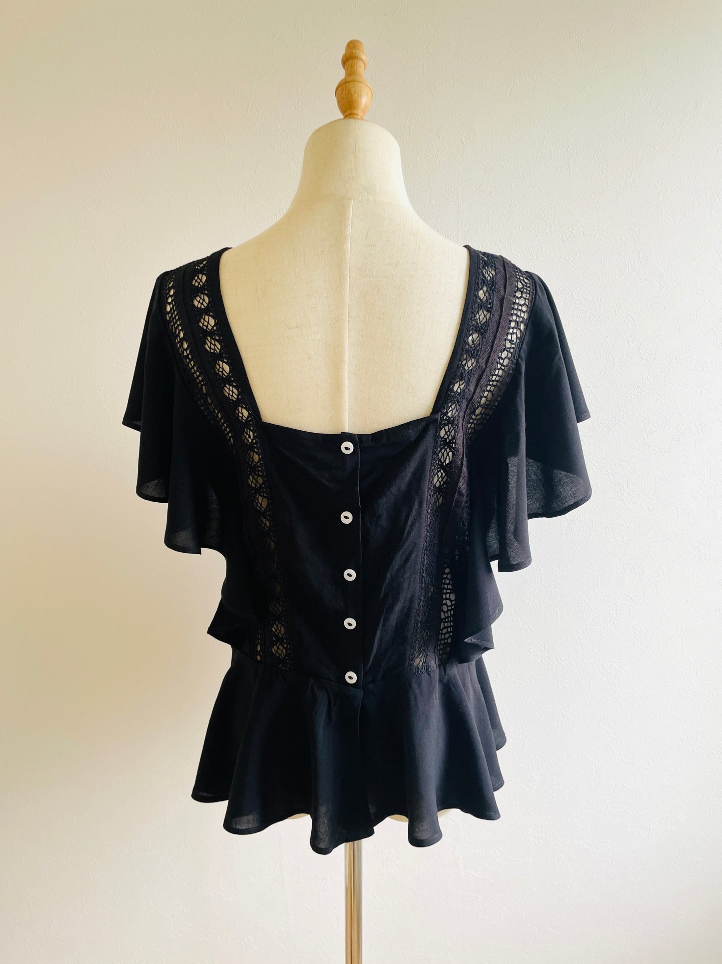 Blusa Sabrina | アオポイのフリルブラウス